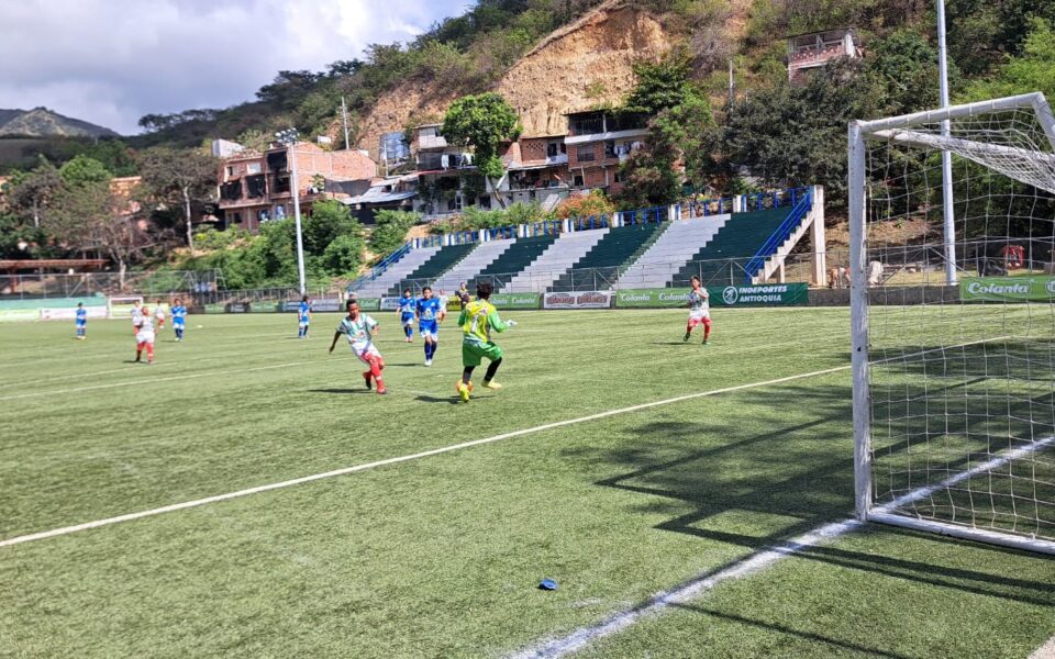 Emociones y goles desde Santa Fe de Antioquia