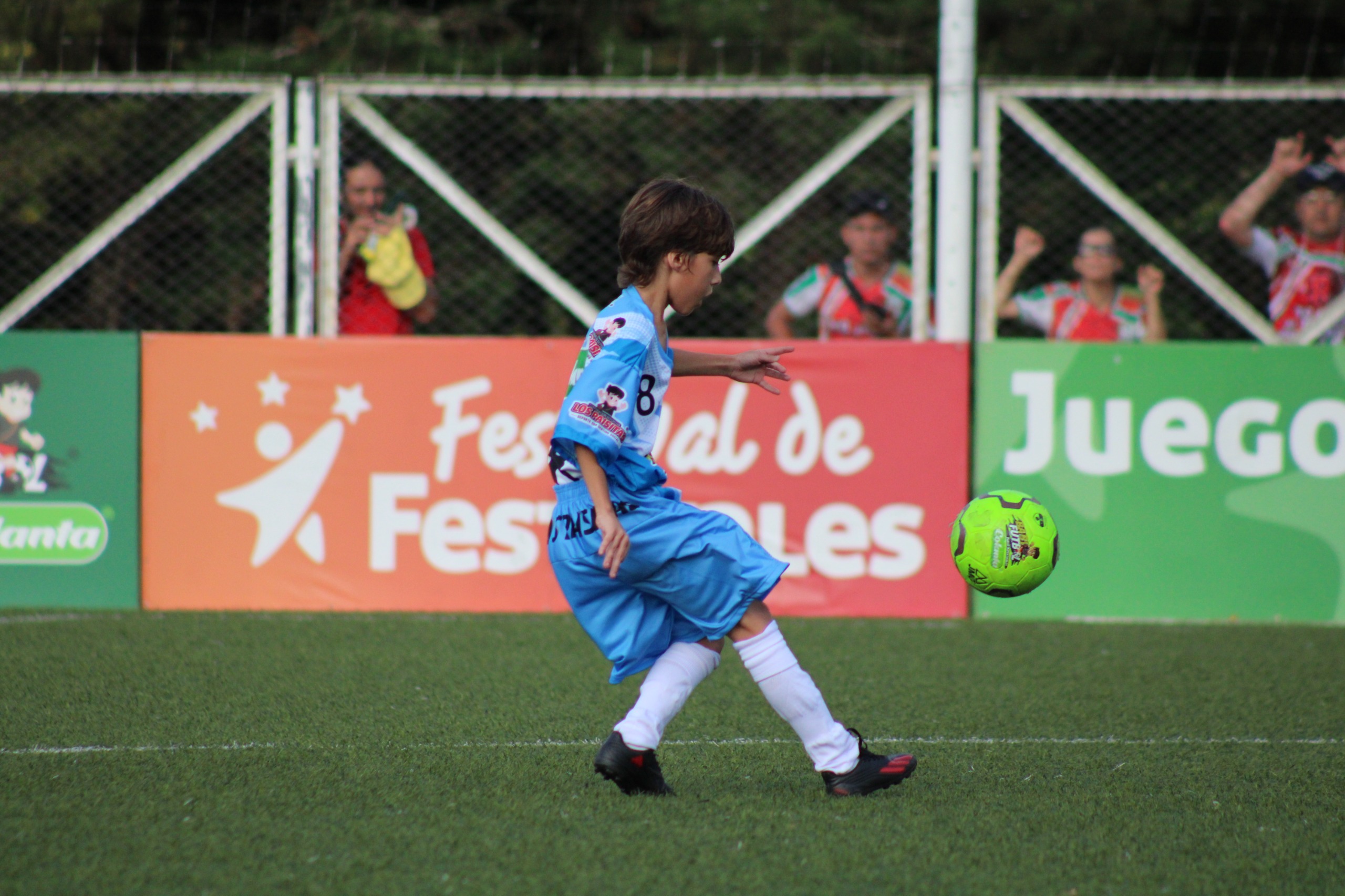 https://festivaldefestivales.com/wp-content/uploads/2024/08/definidas-semifinales-babyfut-chinacota-2024-2025.jpeg