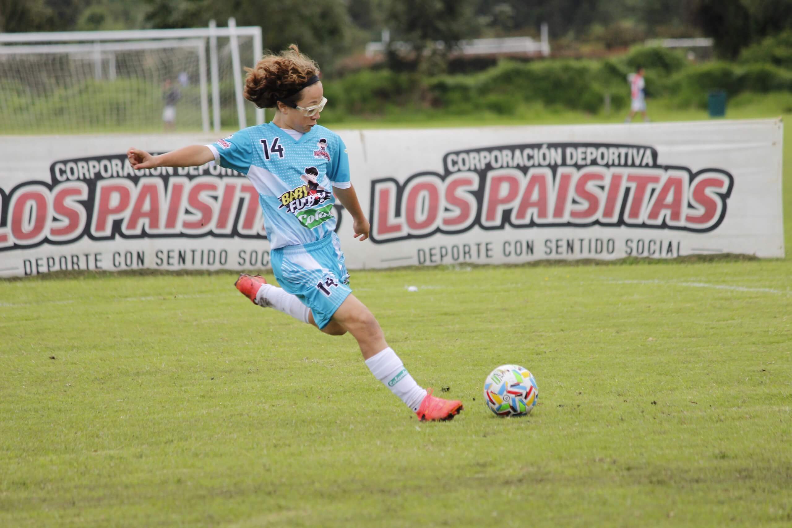 https://festivaldefestivales.com/wp-content/uploads/2025/05/continua-competencia-babyfutbol-colanta-bogota-2025-2026.jpeg
